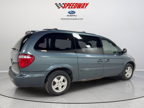 Used 2006 Dodge Grand Caravan SXT image 11