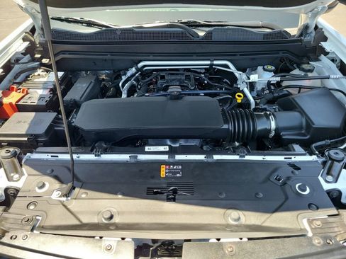 Used 2026 Chevrolet Colorado Trail Boss AWD/4WD image 25
