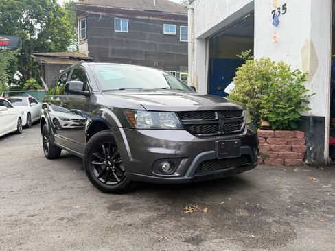 Used 2019 Dodge Journey SE w/ Connectivity Group FWD image 15