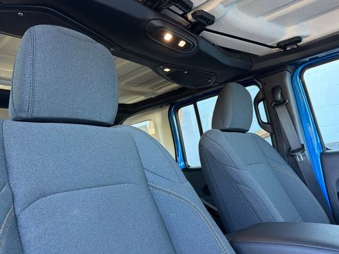 New 2026 Jeep Wrangler Willys AWD/4WD image 15