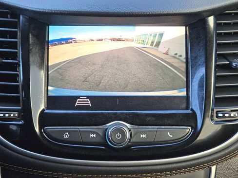 Certified 2022 Chevrolet Trax LT w/ LT Convenience Package image 18