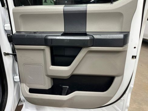 Used 2022 Ford F250 XL w/ Power Equipment Group image 24