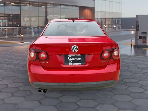 Used 2010 Volkswagen Jetta Wolfsburg Edition FWD image 5