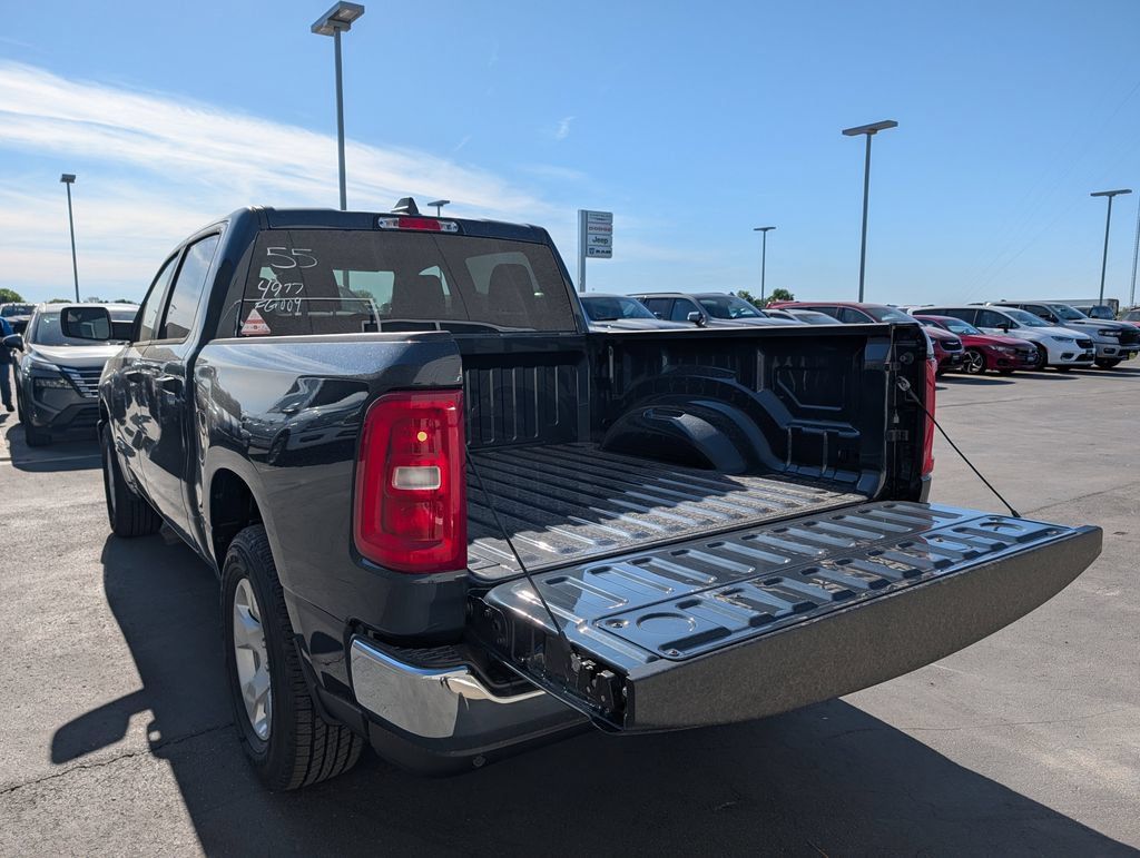 New 2026 RAM 1500 Big Horn AWD/4WD image 7