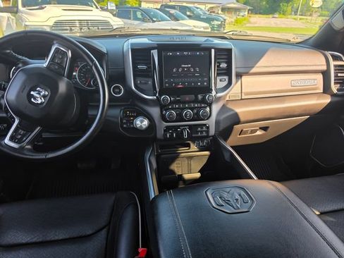 Used 2022 RAM 1500 Laramie AWD/4WD image 13