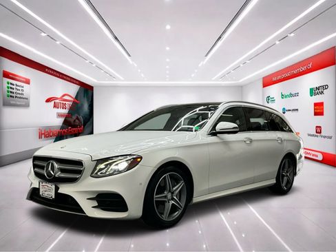 Used 2017 Mercedes-Benz E 400 4MATIC Wagon image 4