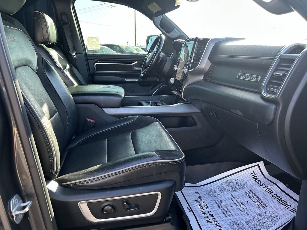 Used 2022 RAM 1500 Laramie w/ Sport Appearance Package AWD/4WD image 27