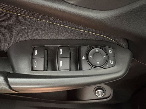 Used 2025 Chevrolet TrailBlazer ACTIV w/ Convenience Package AWD/4WD image 12