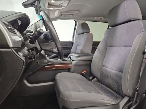 Used 2017 GMC Yukon XL SLE w/ HD Trailering Package image 16