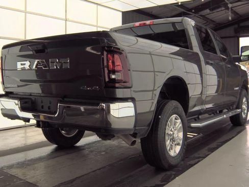 Used 2026 RAM 2500 Big Horn AWD/4WD image 4