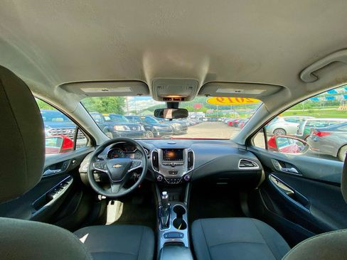 Used 2019 Chevrolet Cruze LT w/ LT Fleet Convenience Package FWD image 15