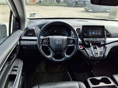 Used 2023 Honda Odyssey Touring image 14