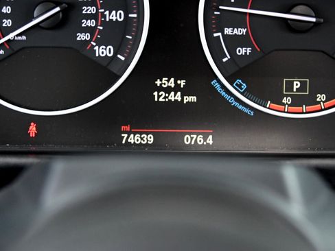 Used 2014 BMW 435i Convertible image 27