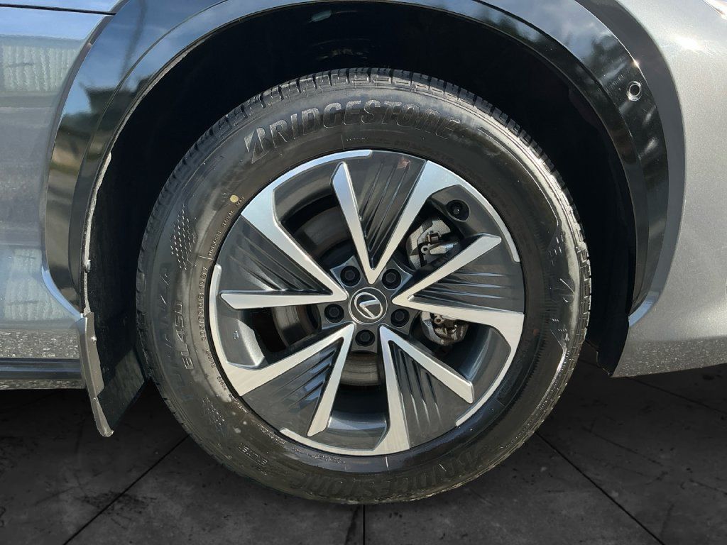 Used 2023 Lexus RZ 450e Premium w/ Technology Package AWD/4WD image 15