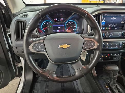 Used 2021 Chevrolet Colorado Z71 w/ Safety Package AWD/4WD image 12