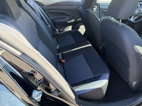 Used 2023 Nissan Versa SV image 24