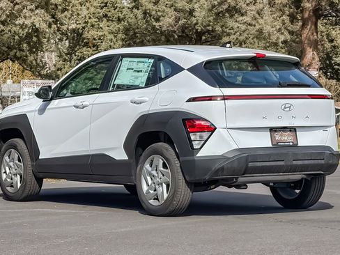 New 2026 Hyundai Kona SE image 6