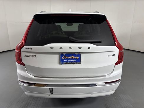 Used 2023 Volvo XC90 B6 Plus w/ Protection Package Premier AWD/4WD image 7