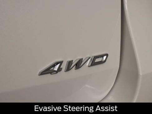 Used 2023 Ford Explorer XLT w/ XLT Sport Appearance Package AWD/4WD image 32