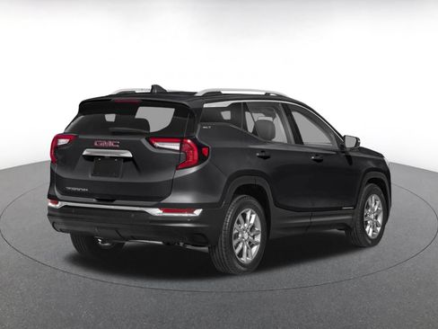 Used 2024 GMC Terrain SLT AWD/4WD image 2