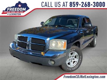 Used 2005 Dodge Dakota SLT