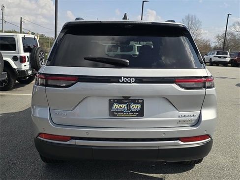 New 2026 Jeep Grand Cherokee Limited image 14