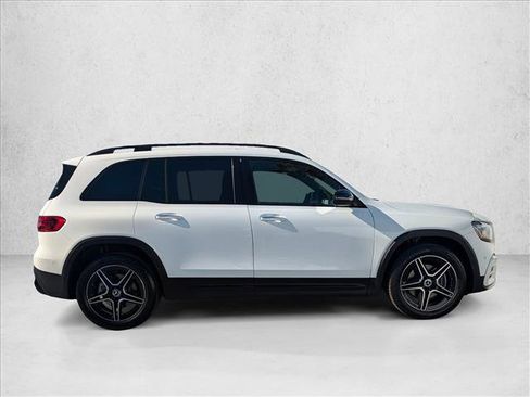 Certified 2025 Mercedes-Benz GLB 250 image 7