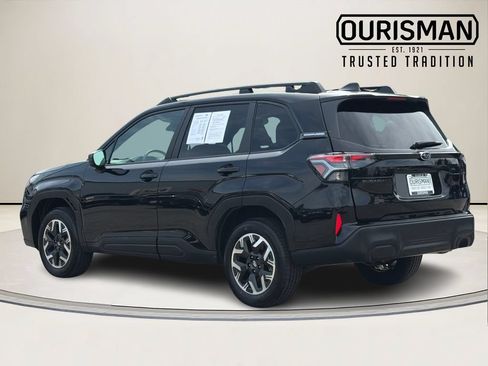 Used 2026 Subaru Forester Premium AWD/4WD image 4