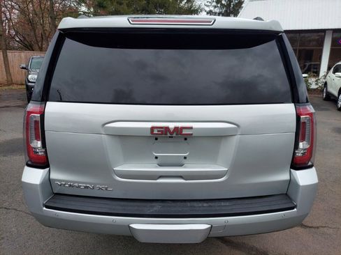 Used 2019 GMC Yukon XL SLT AWD/4WD image 5