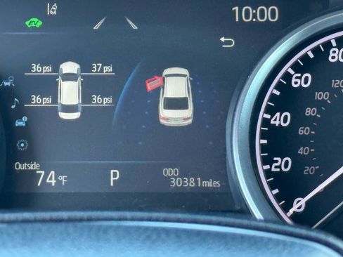 Used 2024 Toyota Camry XLE image 20