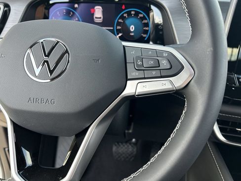 New 2026 Volkswagen Atlas Cross Sport SE FWD image 21