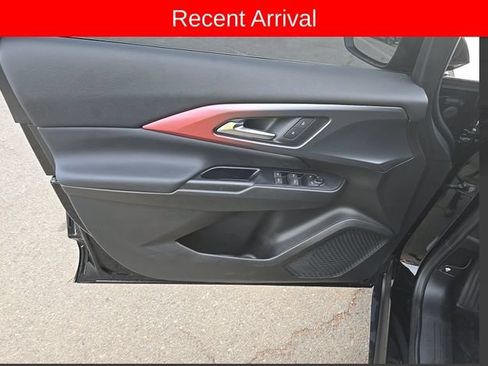 Used 2024 Chevrolet Equinox EV RS FWD image 5