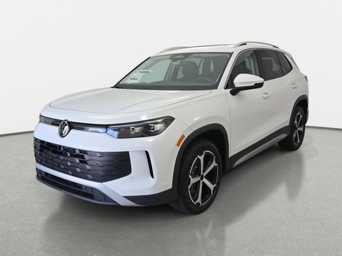 New 2026 Volkswagen Tiguan SE image 7