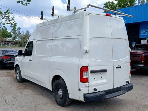 Used 2019 Nissan NV 2500 SV image 3
