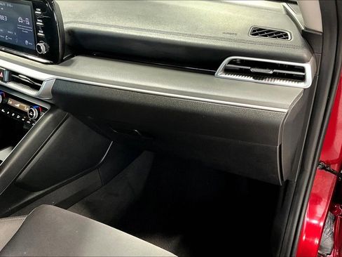 Used 2023 Kia K5 LXS image 19