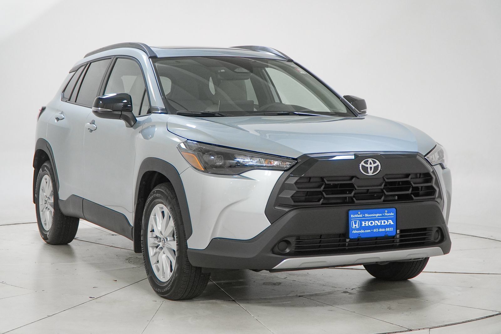 Used 2026 Toyota Corolla Cross LE w/ Moonroof Package AWD/4WD image 16