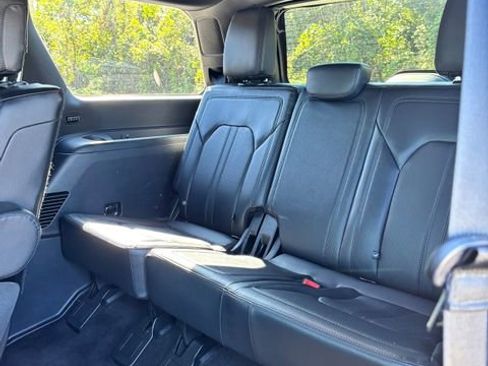 Used 2019 Ford Expedition Limited w/ Equipment Group 301A RWD image 11