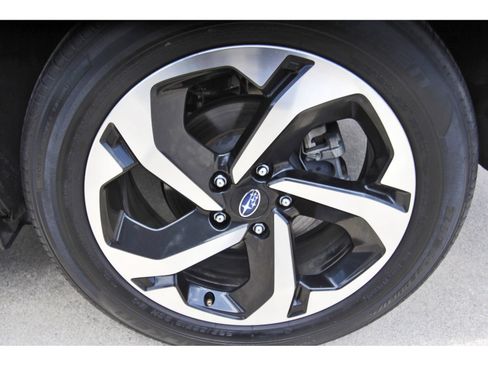 Certified 2023 Subaru Forester Touring AWD/4WD image 32