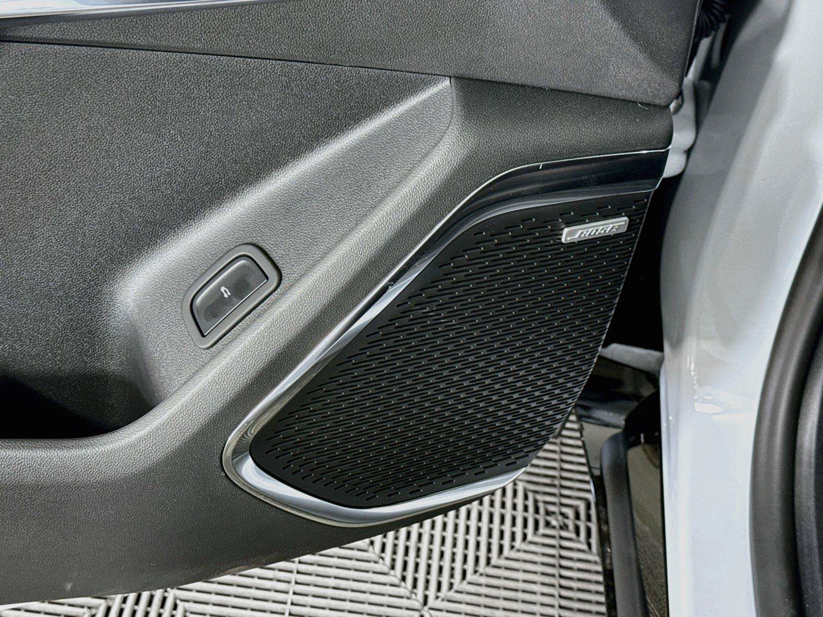 New 2027 Chevrolet Traverse RS w/ LPO, Floor Liner Package AWD/4WD image 13