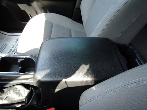 Used 2019 Toyota Tacoma SR w/ SX Package image 22