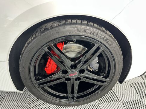 Used 2024 Chevrolet Corvette Stingray Preferred Conv image 10