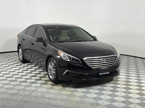 Used 2015 Hyundai Sonata SE w/ Option Group 09 FWD image 3