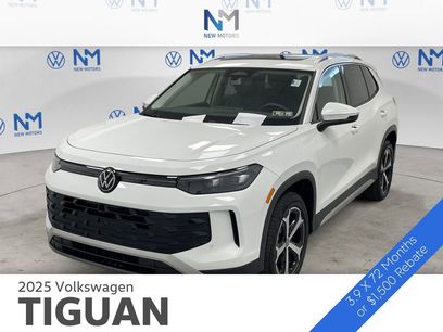 New 2025 Volkswagen Tiguan SE