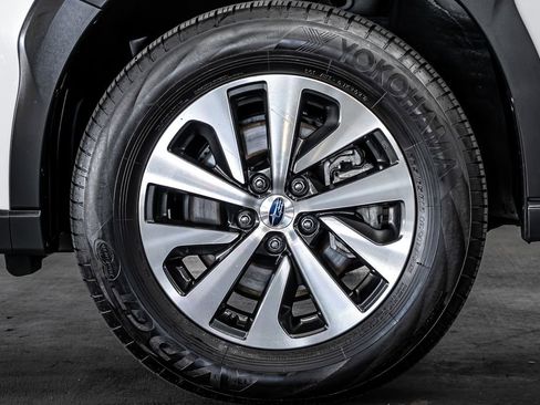 Used 2023 Subaru Outback Premium image 18