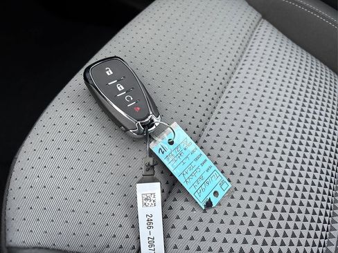 Used 2024 Chevrolet Trax LT w/ Driver Confidence Package image 34