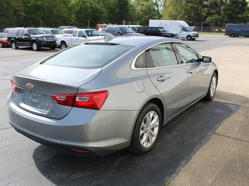 Used 2023 Chevrolet Malibu LT image 3