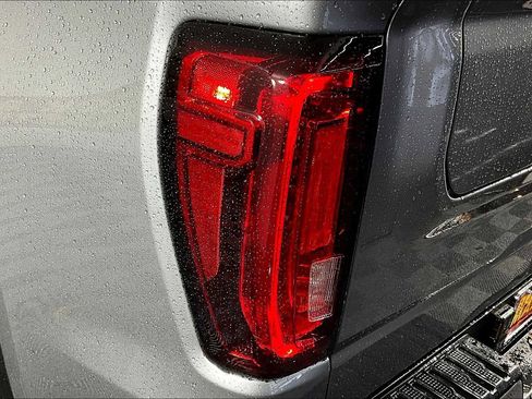Used 2025 GMC Sierra 1500 Denali w/ Denali Reserve Package image 12