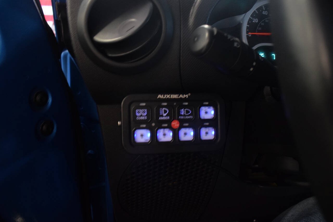 Used 2010 Jeep Wrangler Rubicon w/ PWR Convenience Group AWD/4WD image 34