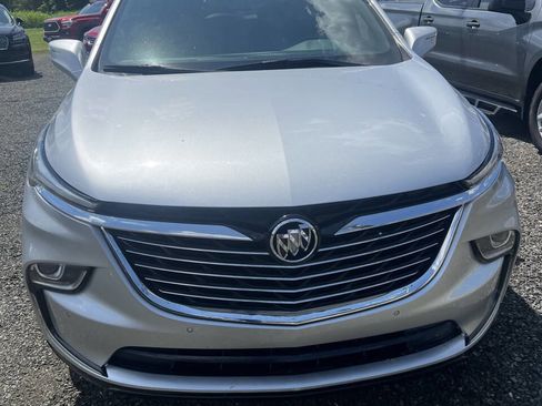 Used 2022 Buick Enclave Essence w/ Experience Buick Package image 2