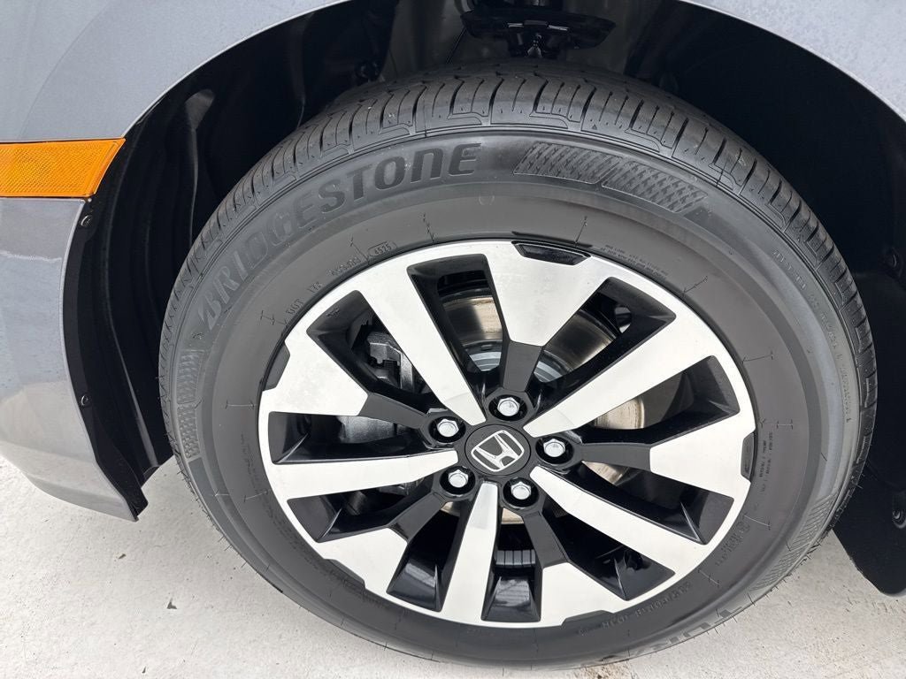 New 2026 Honda Odyssey EX-L image 4